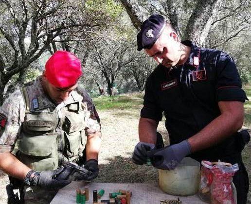 Detenzione abusiva di munizioni e armi: arrestato un uomo in provincia di Reggio