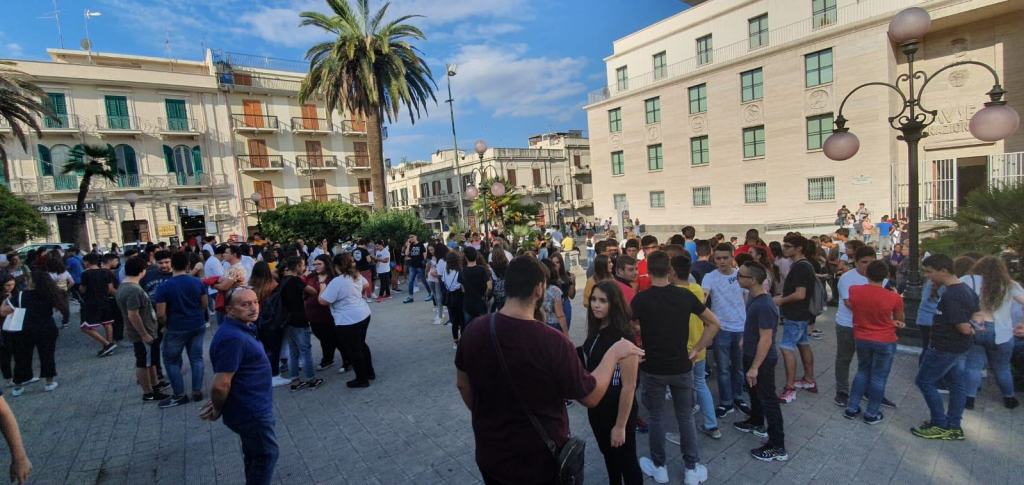Calabria, i giovani non studiano e non lavorano? Loiero: “Le ricerche sono ingiuste”