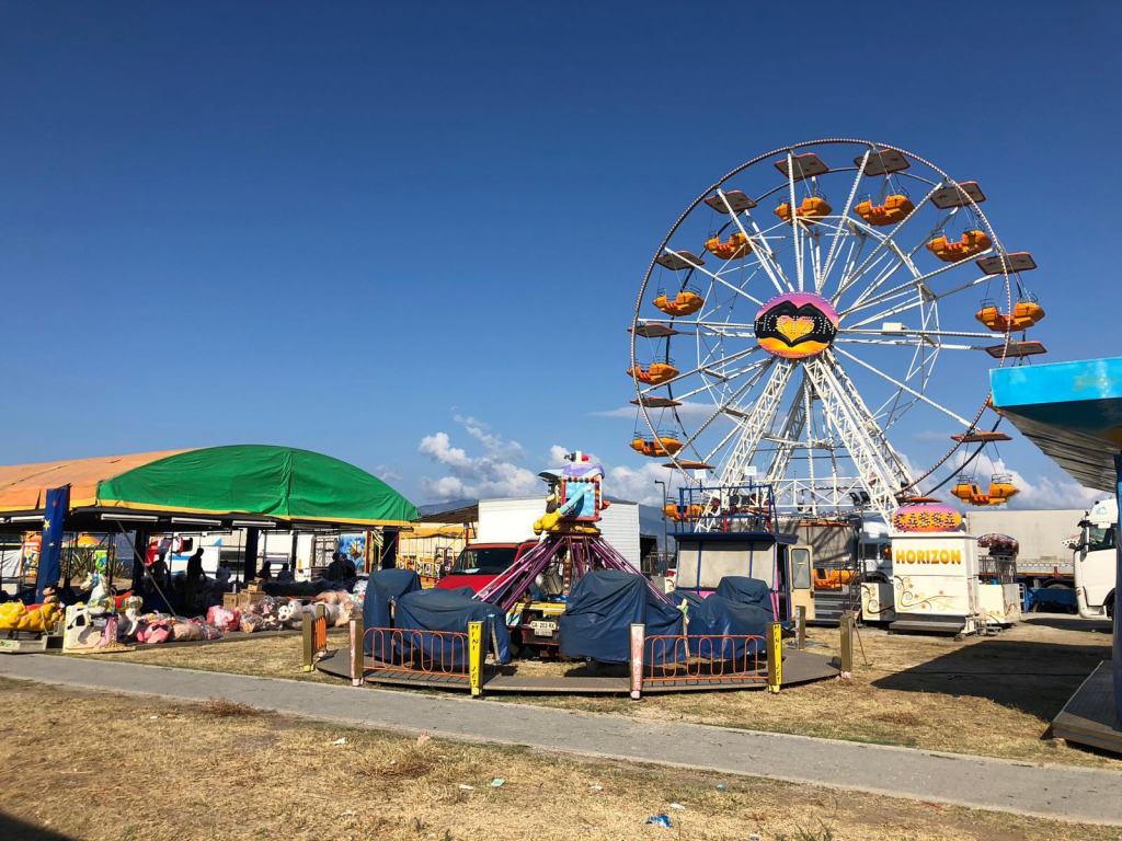 Festa della Madonna, il luna park prende forma. I nomi delle nuove attrazioni – FOTO