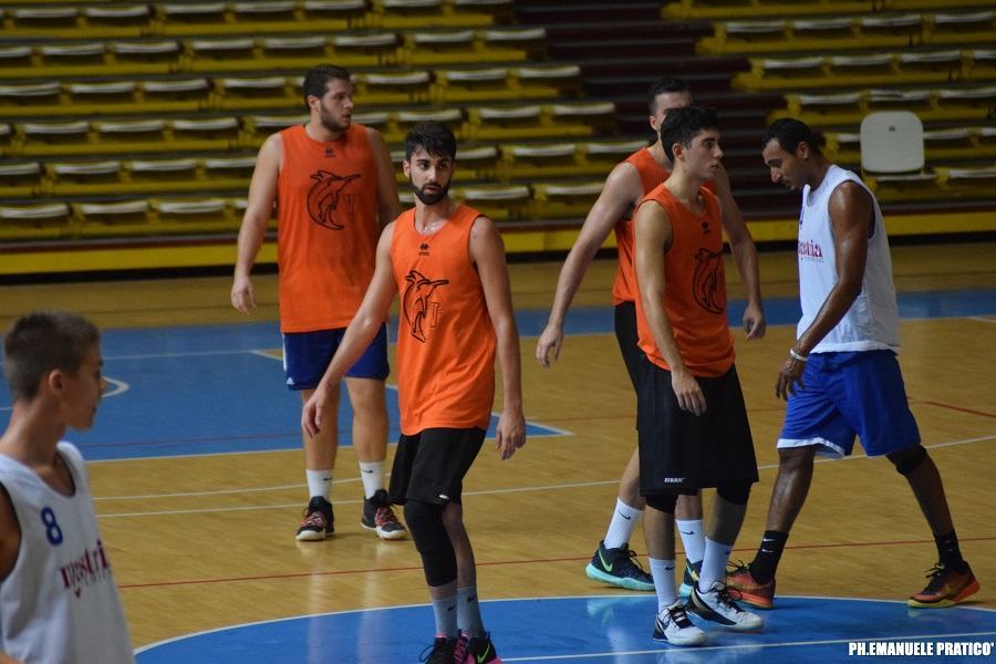 Vittoria della Viola Basket a Rende che vale il primato in classifica