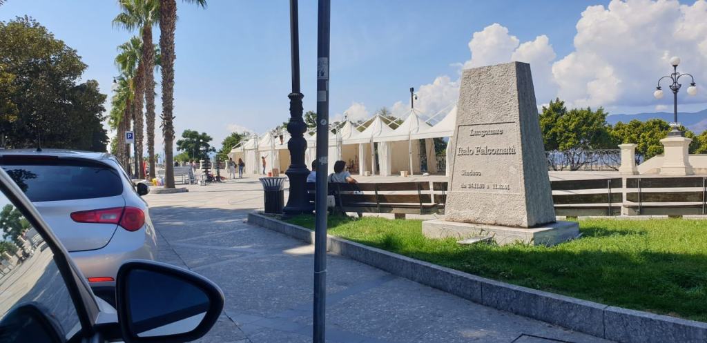 Chiusura degli stand di libri sul lungomare: le precisazioni dell’Ass. Zimbalatti