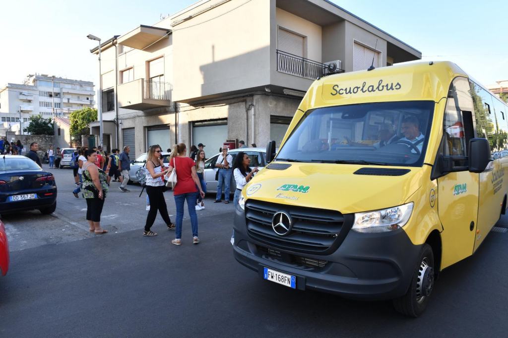 Trasporto scolastico a Reggio: l’Amministrazione garantisce la continuità del servizio gratuito