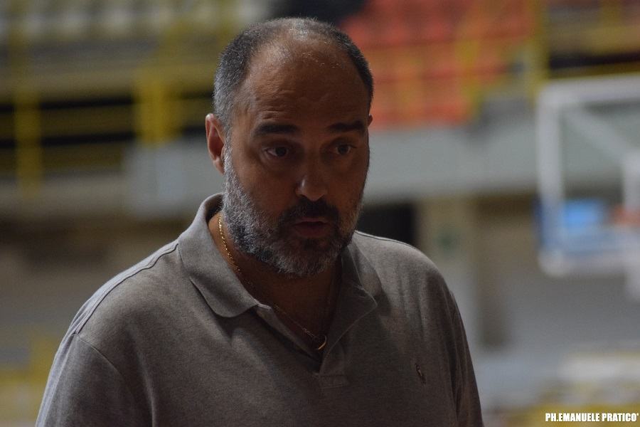 Paolo Moretti Coach Viola