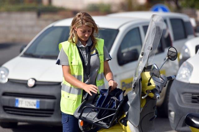 Poste: anche a Reggio Calabria lettere e raccomandate sempre più ‘green’