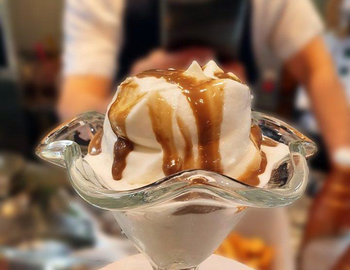 Alla Cremeria Sottozero è ancora estate: ecco la granita di ricotta – FOTO