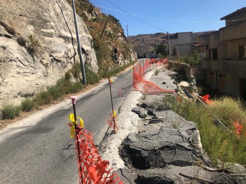 Cedimento strada provinciale Lazzaro-Motta San Giovanni-Sant’Antonio: dal 2018 ad oggi nulla è cambiato