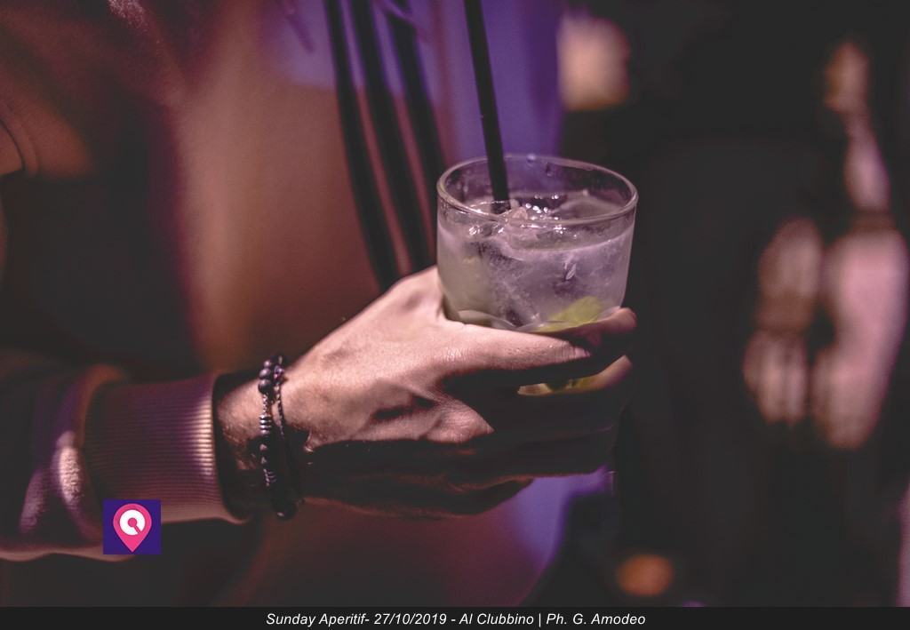 30 persone in un bar: multe a titolare e avventori nel reggino
