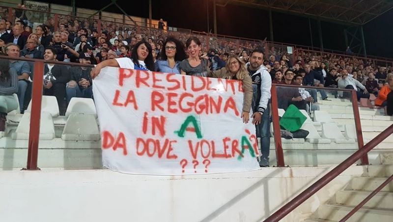 Dipendenti Alitalia al Granillo: “Presidente, la Reggina in A da dove volerà?”