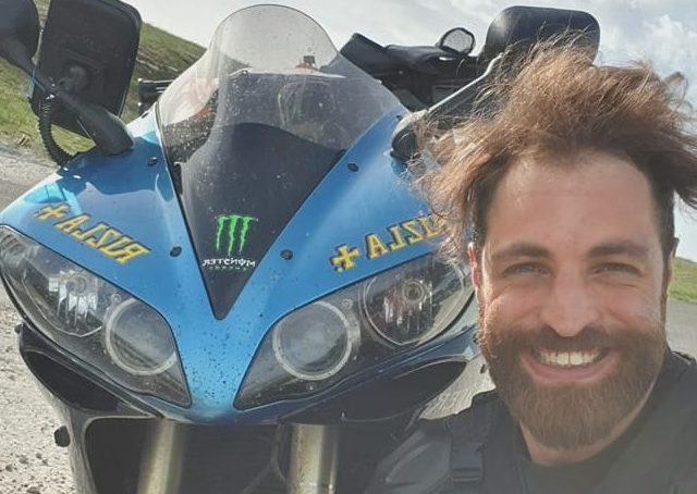 25enne muore in un incidente, il nonno torna in Calabria con una petizione: “Strade più sicure”