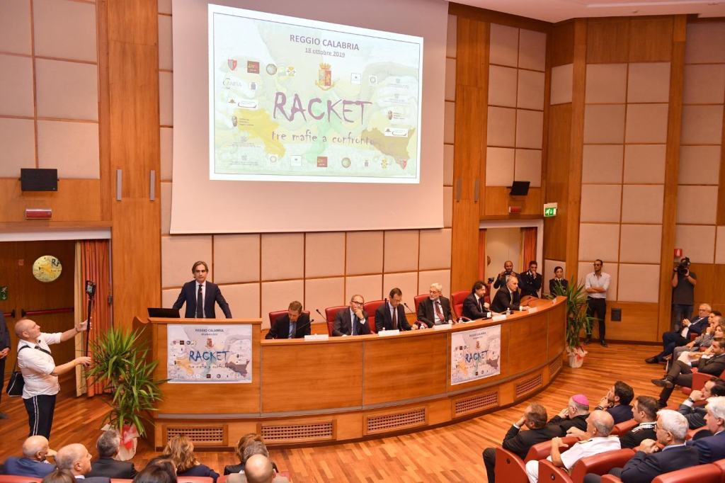 Reggio – Incontro antiracket, Falcomatà: “Spezziamo i tentacoli della piovra mafiosa”