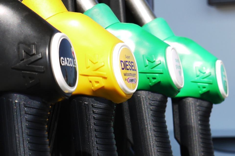 Caro benzina, Coldiretti Calabria: ‘Effetto valanga su imprese e consumatori’