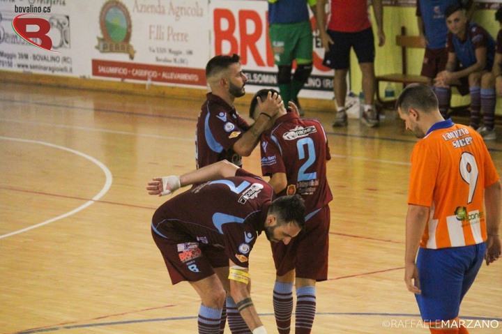 Calcio a 5: primo colpaccio esterno del Bovalino