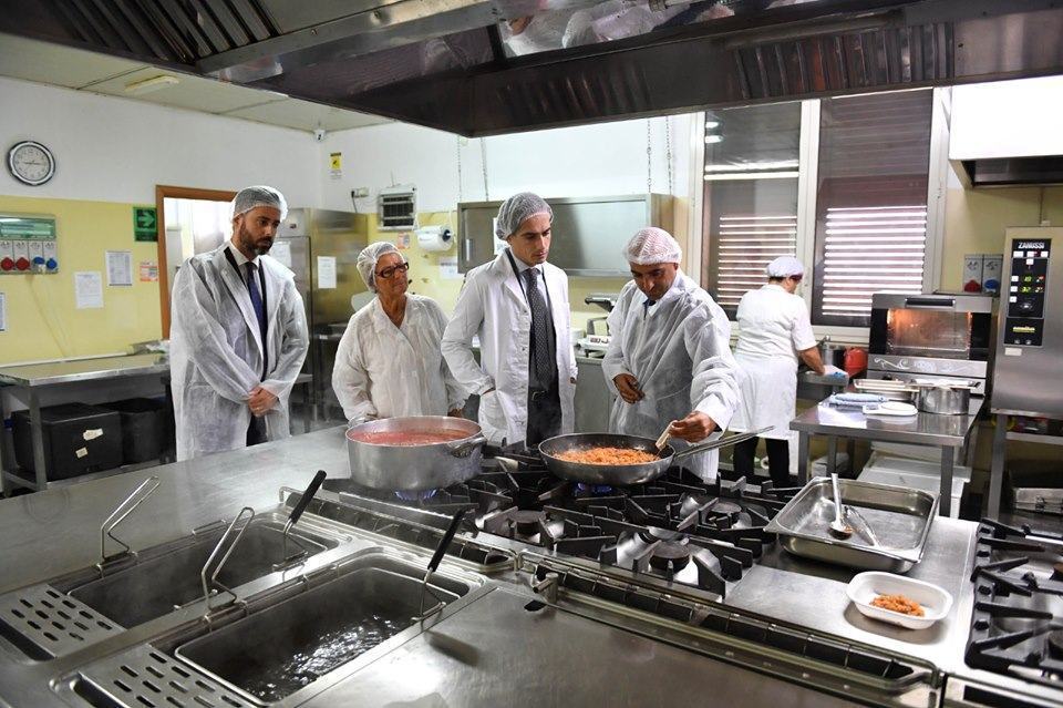 Mense scolastiche, Falcomatà: “Un grande traguardo per la nostra città” – FOTO