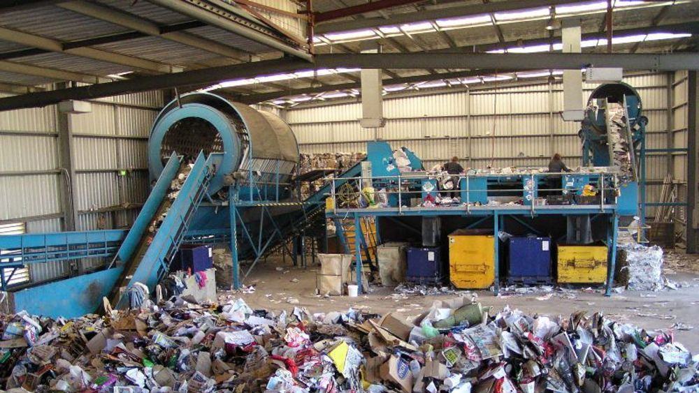 Reggio, il problema rifiuti torna di prepotenza. All’orizzonte un possibile incubo