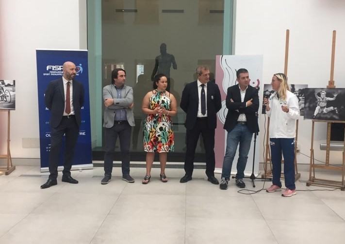 Taglio del nastro al MArRC per la mostra di atletica paralimpica