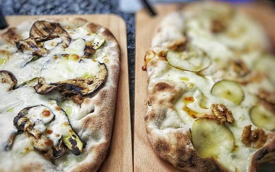 Zio Fedele si veste di rosa per “Pizza & Curve”