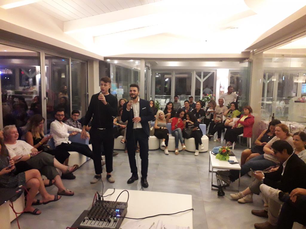 Vacanza – studio per gli studenti della Mediterranea sulla Costa degli Dei – FOTO