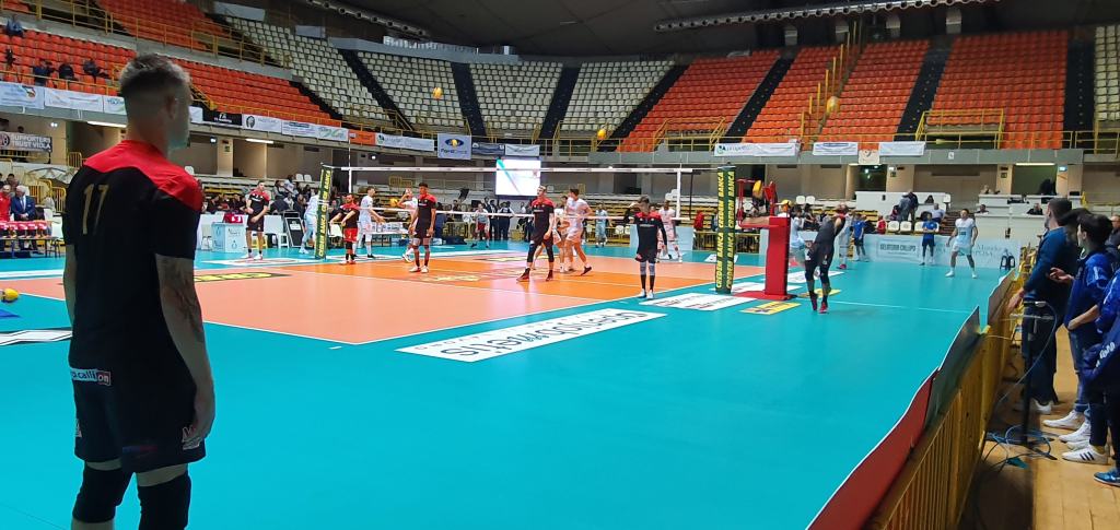 Volley – Per la Tonno Callipo arriva il primo punto