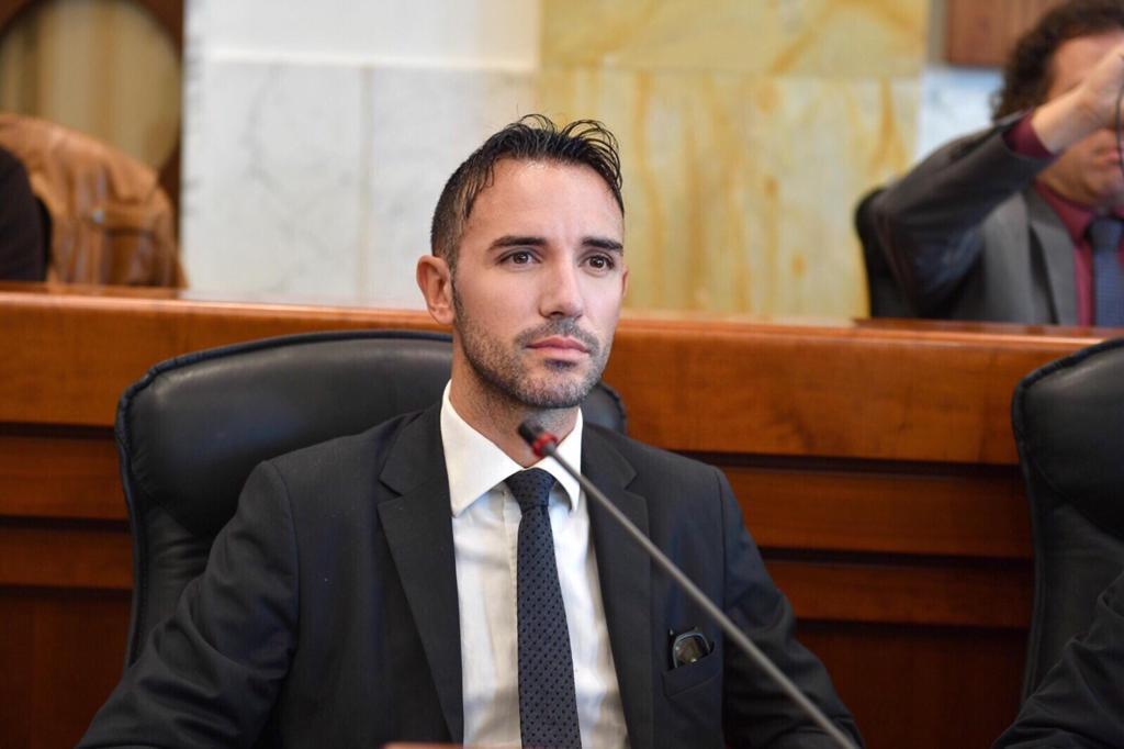Il Vicesindaco Riccardo Mauro: “Aeroporto dello Stretto aperto solo grazie all’impegno della politica”