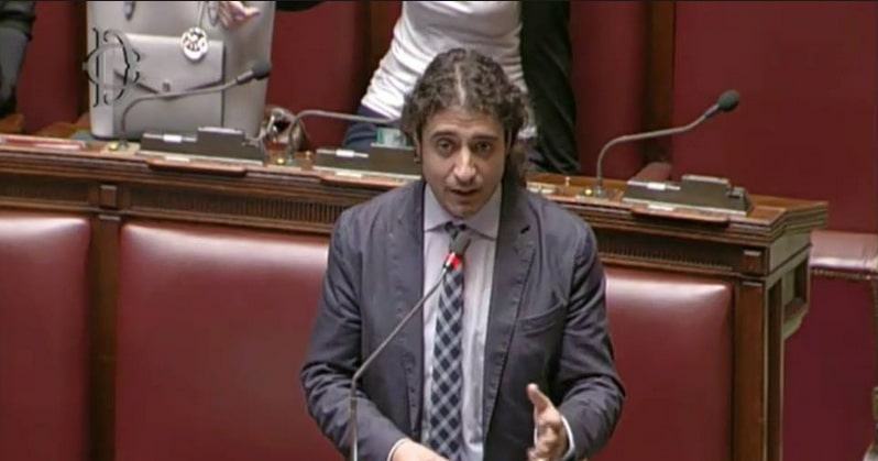 Aiello accostato alla ‘ndrangheta, Parentela (M5S): ‘Distinguere i fatti dalle congetture’