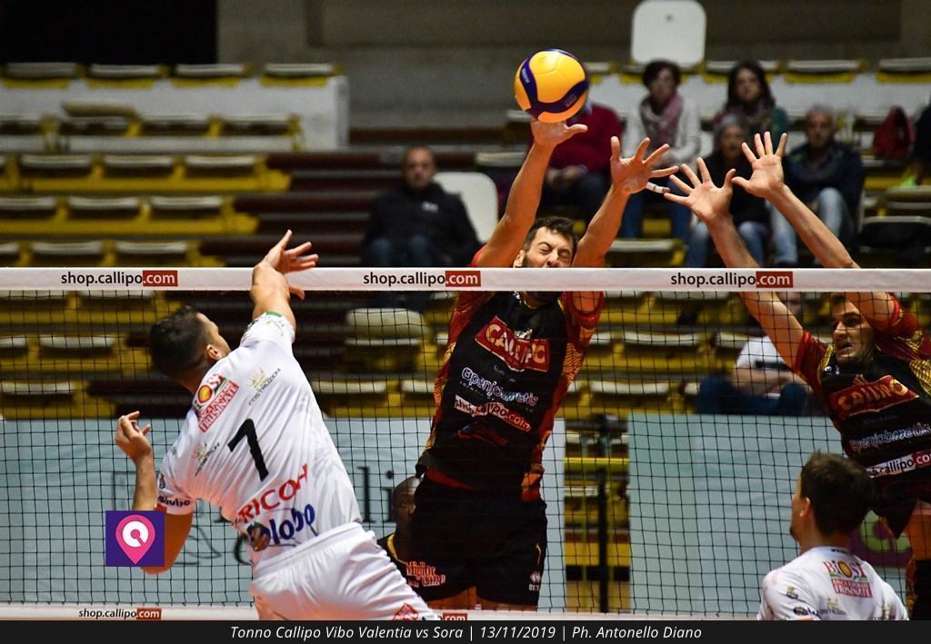 Volley – Accettata la richiesta della Tonno Callipo. Il 15 non si gioca al Palacalafiore