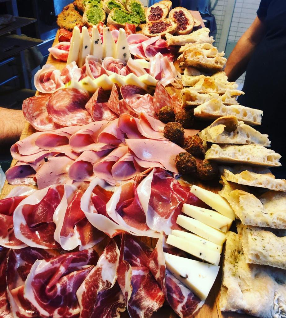 Reggio, al Mangià RC arrivano taglieri e dolci prodotti artigianalmente
