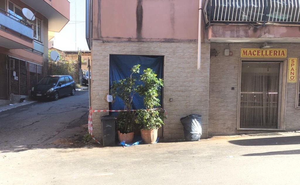 Reggio, esplosione in macelleria. Incendio di natura accidentale