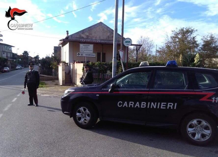 Reggio, i Carabinieri incastrano un ladro di borse grazie al suo tatuaggio