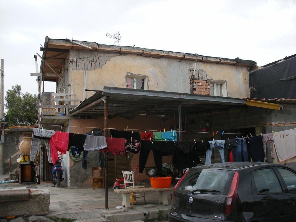 Reggio, l’ass. Un Mondo di Mondi: “L’Amministrazione continua a trascurare la politica degli alloggi popolari”