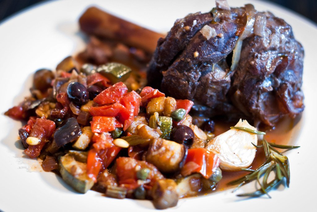 Come preparare la caponata di ortaggi misti: la ricetta