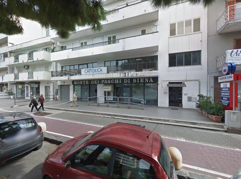 Reggio, rapina in banca sul Viale Calabria