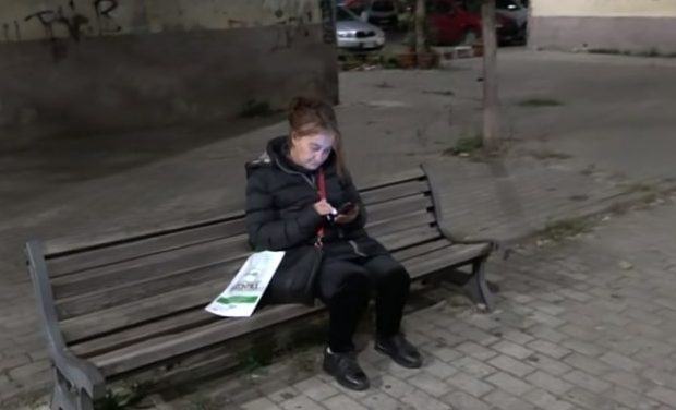 Calabria, dorme su una panchina per non perdere il lavoro: la storia di Grazia