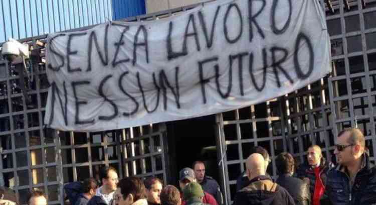 Calabria, l’appello dei tirocinanti Miur: “Un calvario inverosimile”