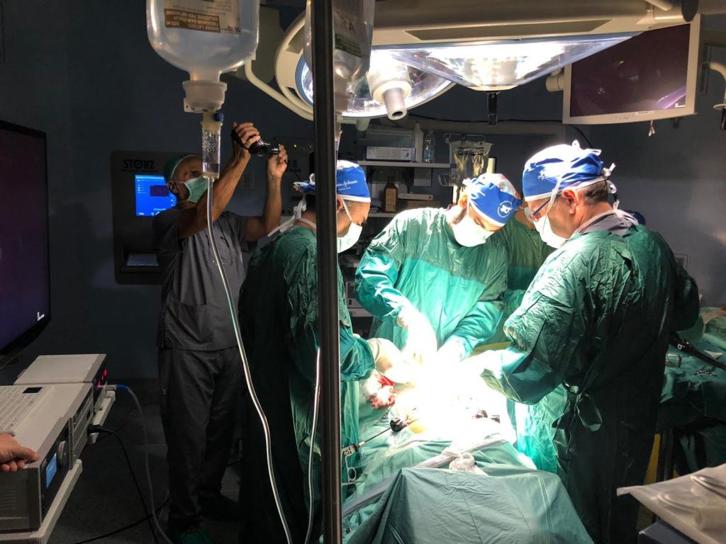 Sanità – Orgoglio reggino per le operazioni in streaming mondiale. Falcomatà: “Capacità straordinarie dei nostri medici”