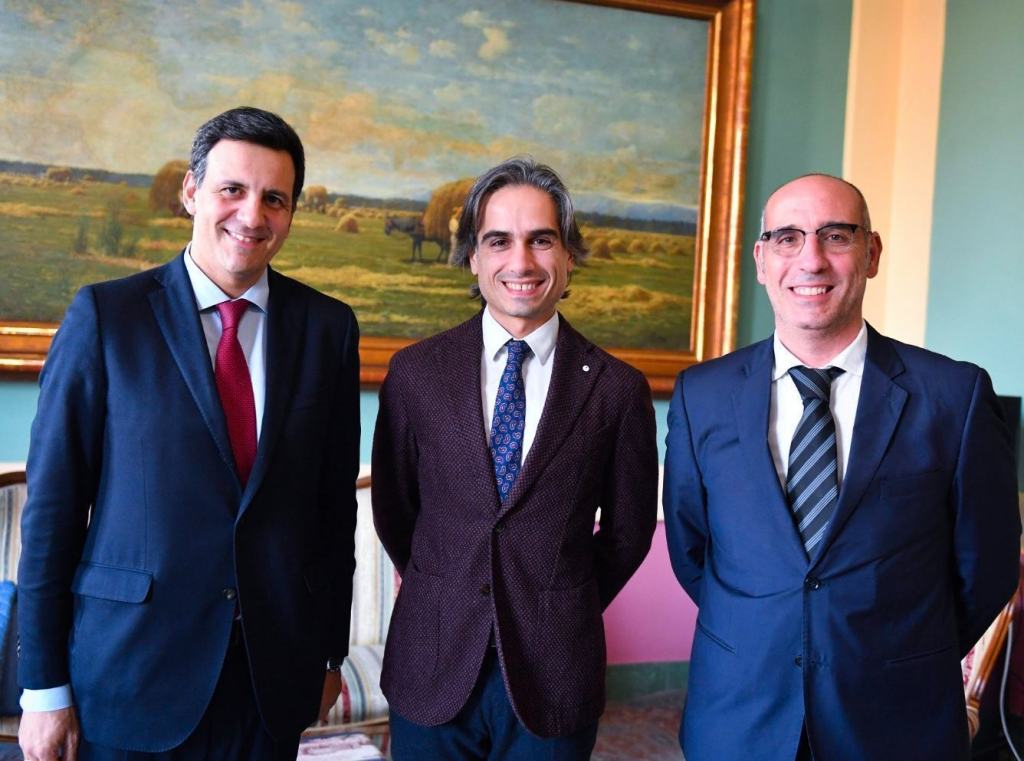 Reggio, arriva firma per acquisizione di 24 nuovi bus Atam