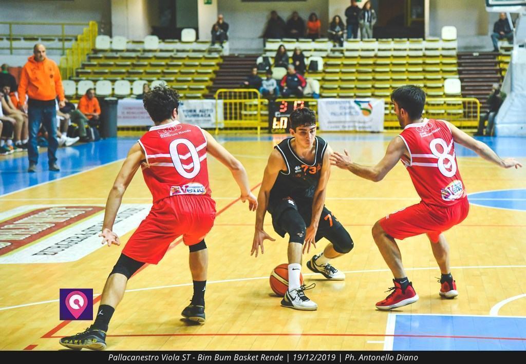 La Pallacanestro Viola vince in rimonta su Lamezia e dilaga sul finale