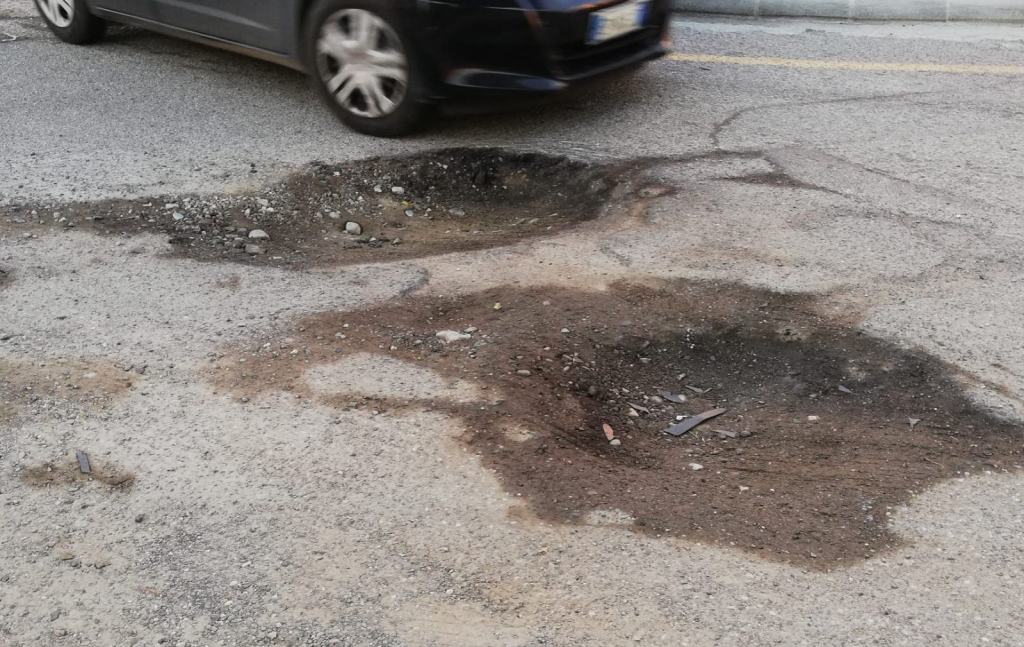 Viale Europa, Occhipinti (Udc): “La strada è ridotta ad un colabrodo” – FOTO