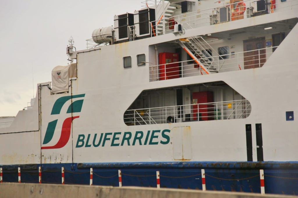 Villa San Giovanni-Messina, Bluferries attiva 32 corse al giorno per l’estate