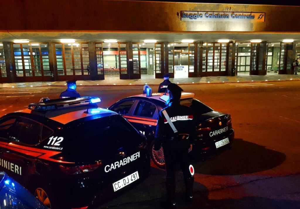 Reggio, 72enne casalinga aggredita dal marito. Decisivo l’intervento dei Carabinieri