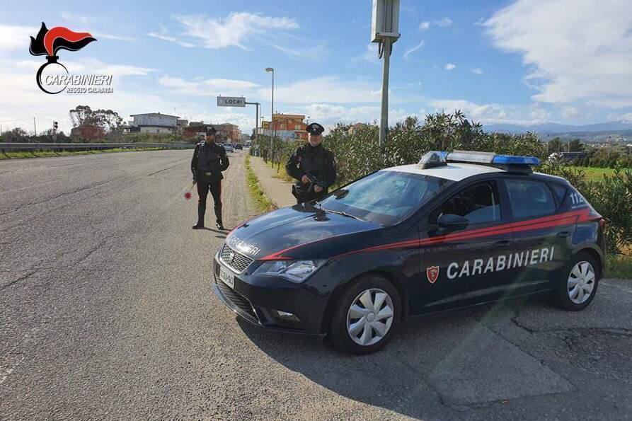 Tenta di uccidere la compagna a coltellate: arrestato in provincia di Reggio