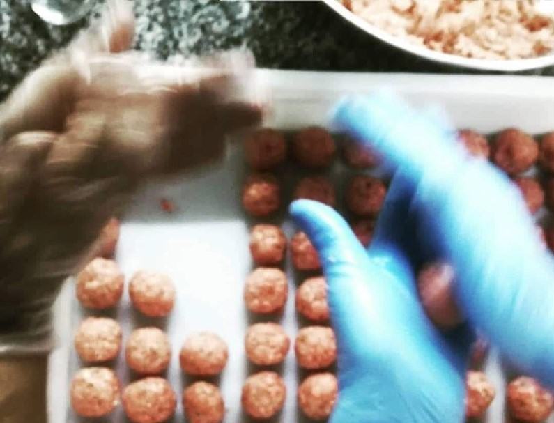 Il gusto della tradizione. Da Zio Fedele un weekend di musica, polpette e vino