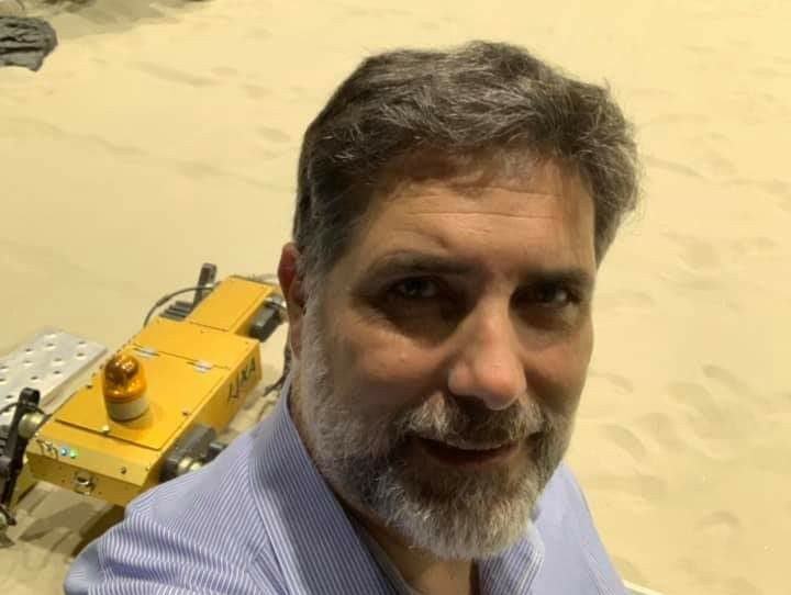 Da Reggio alla Nasa, Roberto Furfaro racconta il suo ’viaggio spaziale’