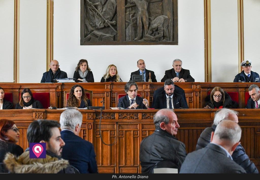 Reggio – La Corte bacchetta i Comuni. E torna l’incubo dissesto