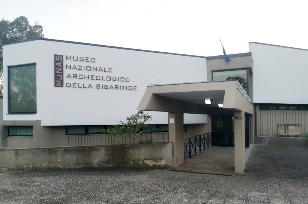 Archeologia Calabria, restituiti importanti reperti illegalmente trafugati