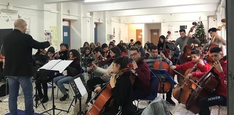 Istituto Rechichi, il dirigente Morabito lancia l’orchestra sinfonica