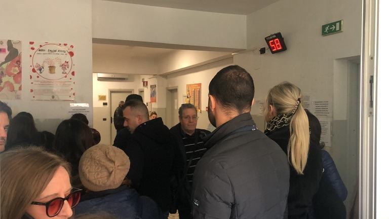 Meningite a Reggio, centro vaccini preso d’assalto. Giuffrida: “Nessun allarmismo” – FOTO