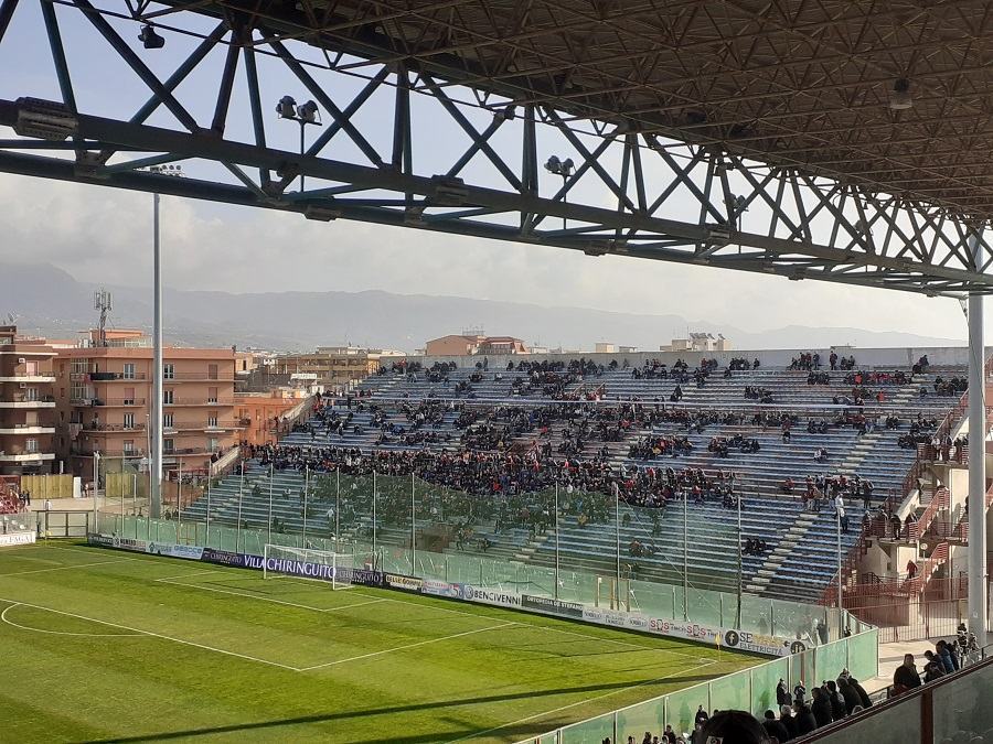 Reggina-Bari: gemellaggio in Piazza. Adesso al Granillo (foto)