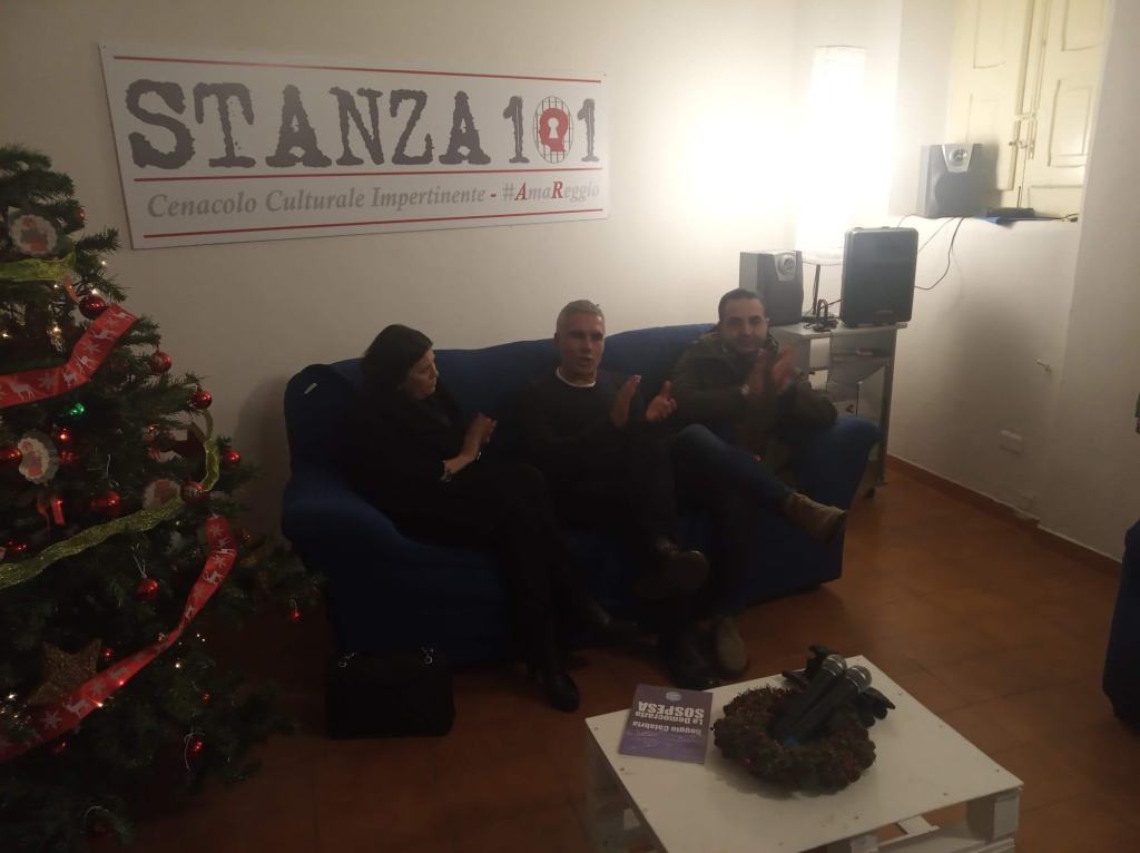 Villa San Giovanni, recuperata l’imbarcazione affondata al porto turistico – FOTO