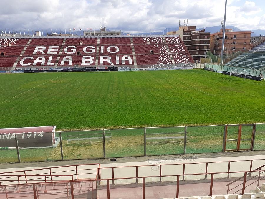 Reggina: quasi tre mesi di stop, ma il manto erboso del Granillo… (foto)