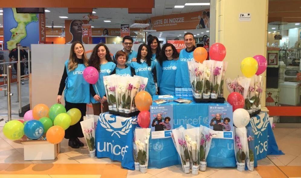Anelli e cene possono aiutare anche i bambini: il San Valentino di Unicef a Reggio Calabria